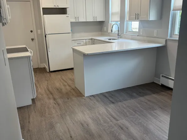 1100 Main St #2, Waltham, MA 02451