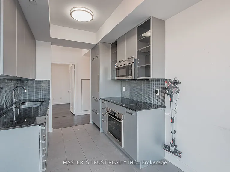 5168 Yonge St #217 — Photo 10