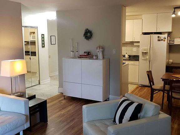 4th image of 8936 N Parkside Ave APT 207
