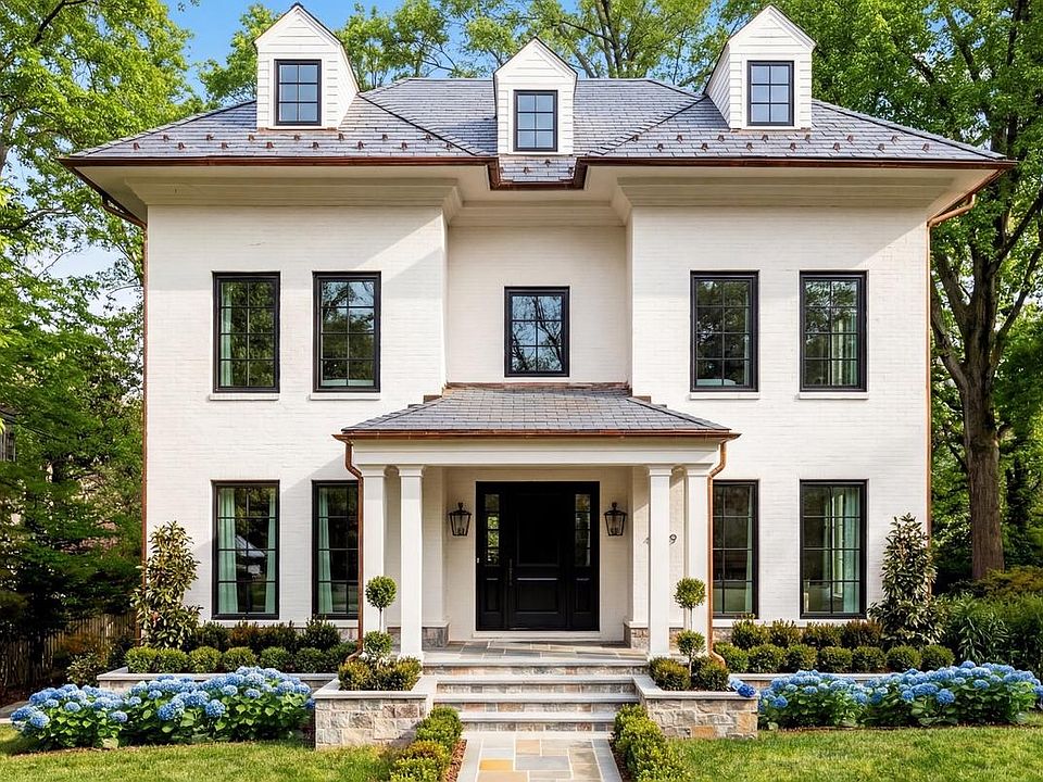 1st image of 4939 Quebec St NW