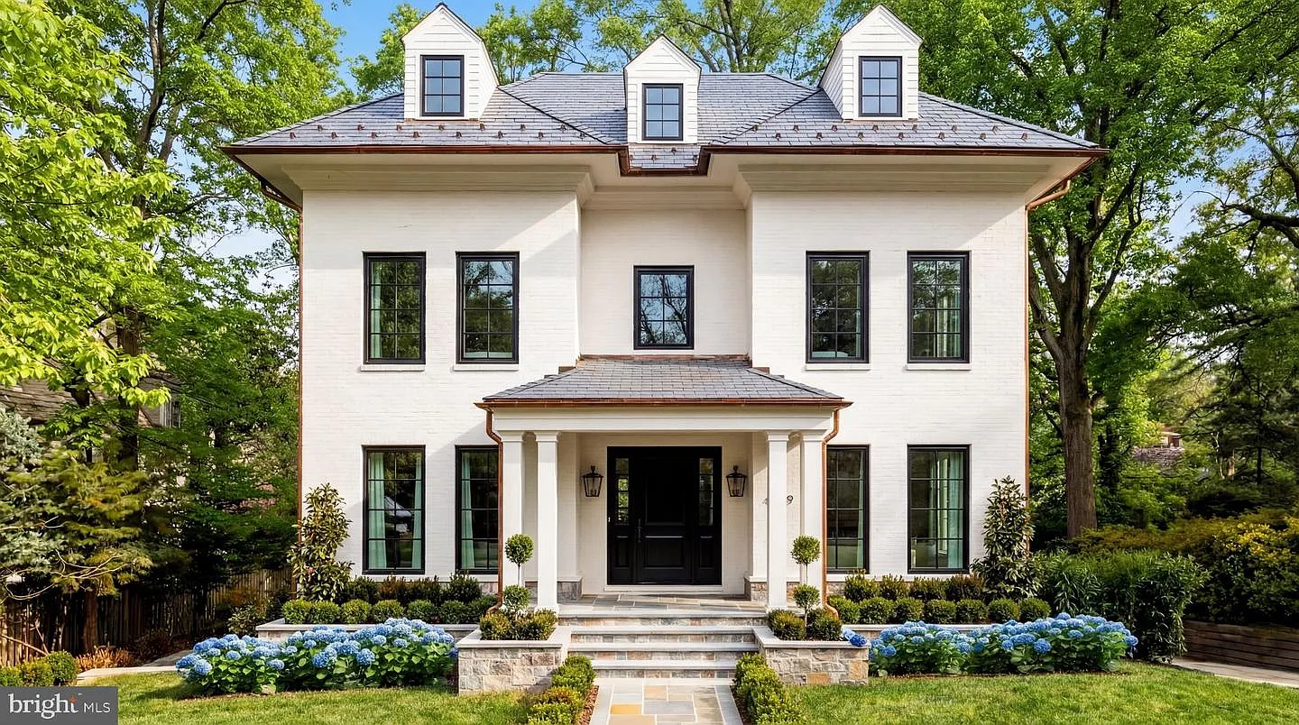 4939 Quebec St NW photo 1