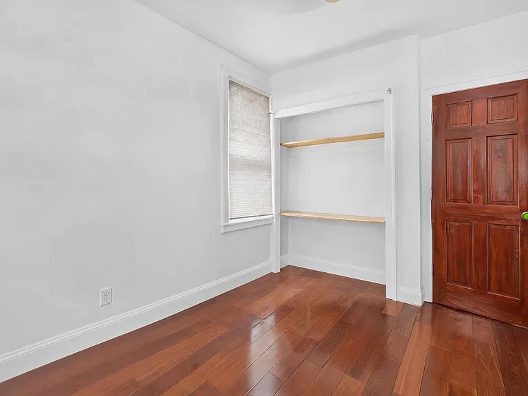 166 Woodridge St #1 — Photo 13