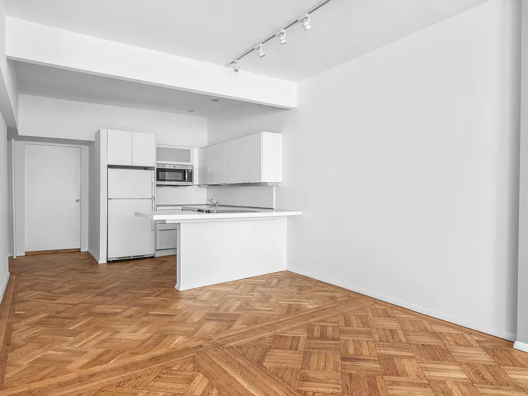 24 W 46th St #3 — Photo 5