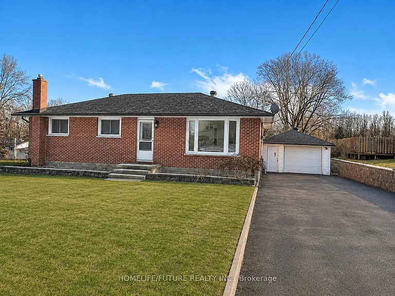 35 Barry Rd — Photo 2