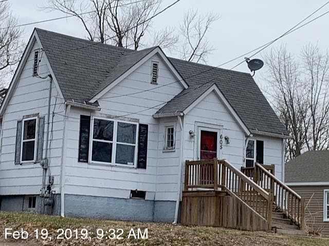 2nd image of 605 N Western St