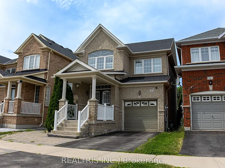 7 Mantle Ave — Photo 2