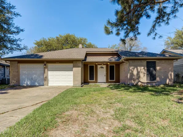 4226 Townes Forest Rd, Friendswood, TX 77546