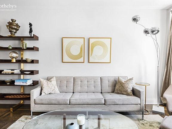3rd image of 255 W 23rd St APT 5HW