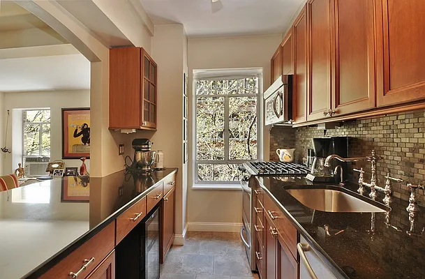 Sold by Corcoran | media 3