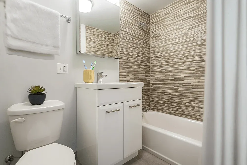 1 bed, 615 sqft, $1,950 — Photo 4