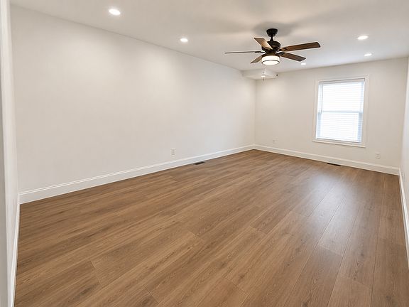5th image of 3574 Day Rd