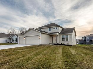 22450 S Jefferson St, Spring Hill, KS 66083