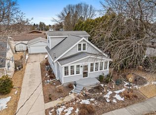 907 Wilson St, Manitowoc, WI 54220