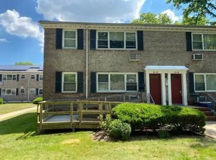 69-53 150th St #2F, Flushing, NY 11367