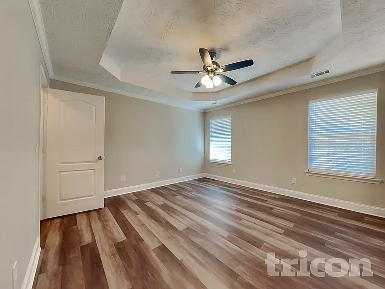 564 Brewer Dr — Photo 6