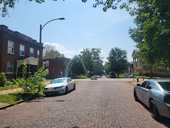 5th image of 3428 Grace Ave