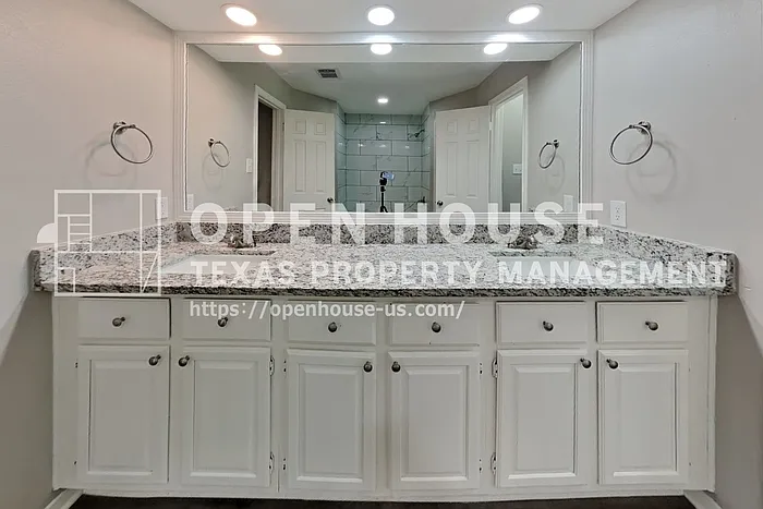 2507 Brookdale Dr — Photo 11