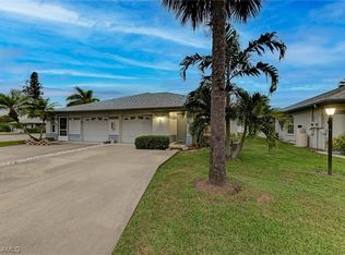 10626 Windsmont Ct, Lehigh Acres, FL 33936