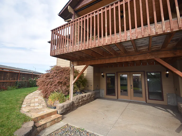 402 Sunridge Ave — Photo 21