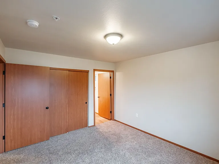 Lafayette Place Apartments — Photo 35