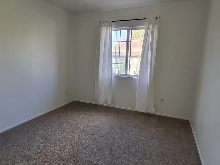 15577 Lanyard Ln — Photo 17
