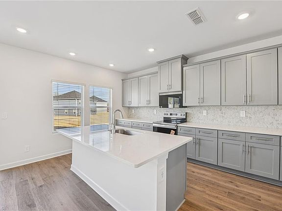 2nd image of 164 Murphy Meadow Rd