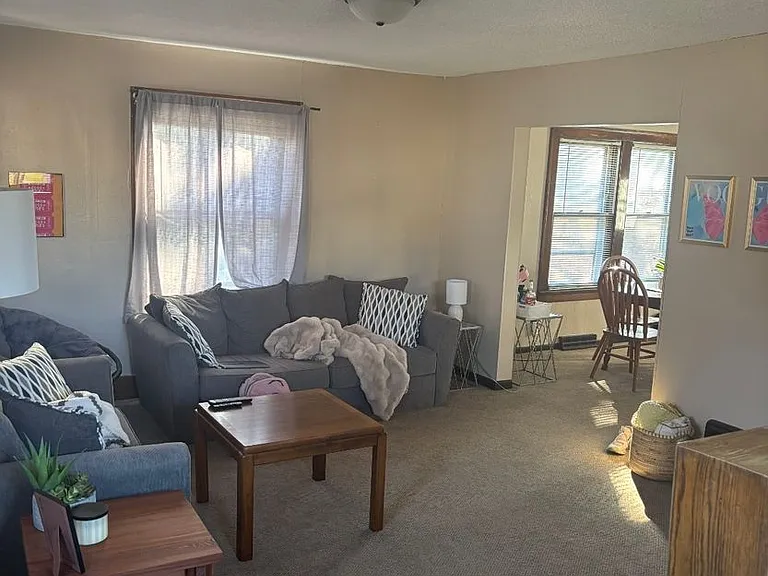 2509 Iowa St — Photo 9