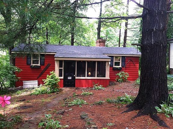 Back view from Easy Alley