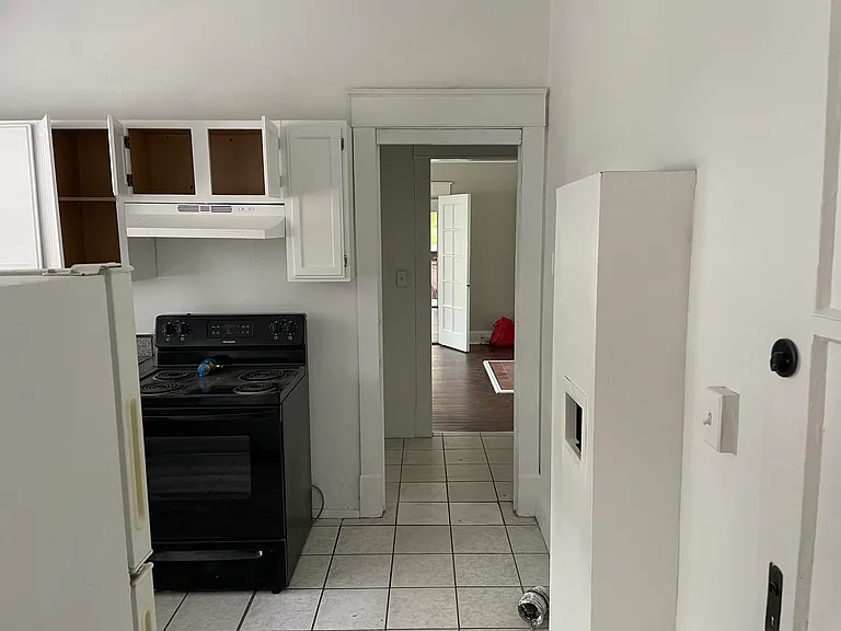 954 Dill Ave SW #B — Photo 5