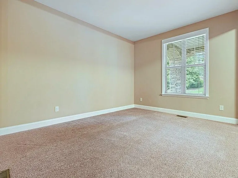 1010 Chelsey Way — Photo 26