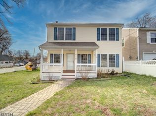 101 Hiawatha Blvd, Lake Hiawatha, NJ