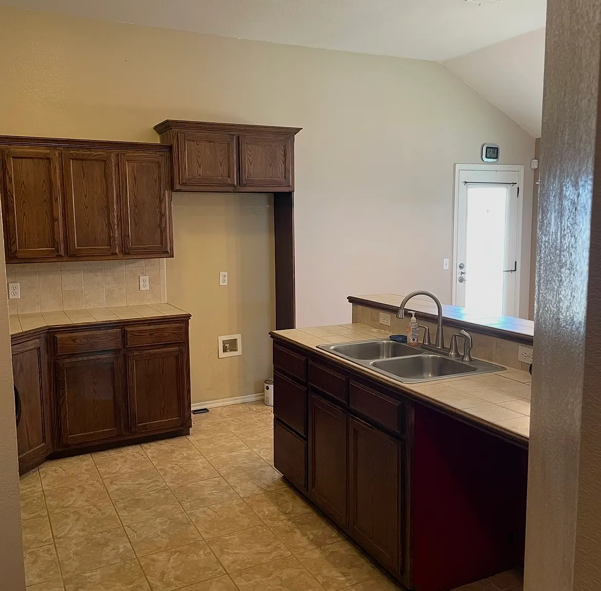 4 bed, 1602 sqft, $1,650 — Photo 3