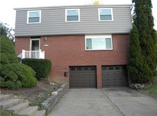 316 Fielding Dr, Pittsburgh, PA 15235