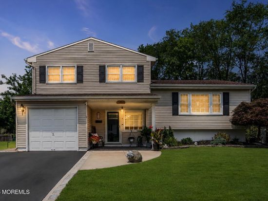 4 Marc Street, Hazlet, NJ 07730