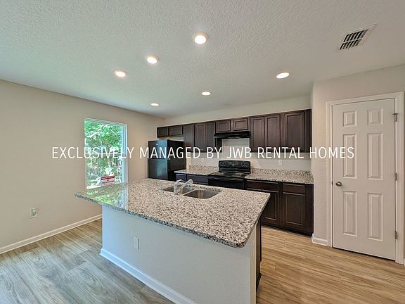 3rd image of 8238 McGlothlin St