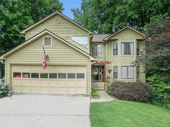 265 Lee River Cv, Suwanee, GA 30024