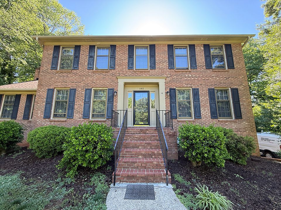 1st image of 185 Heatherton Way