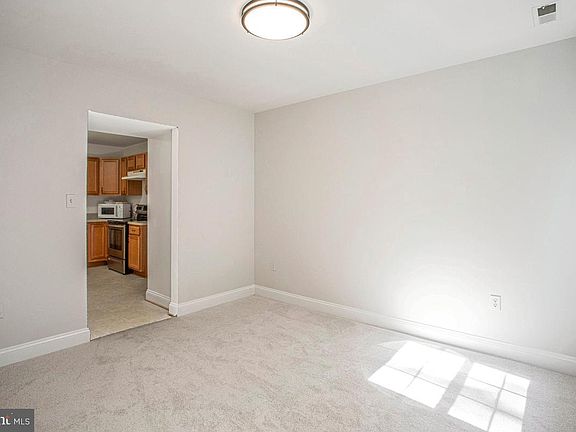 4th image of 6098 Fir Rd