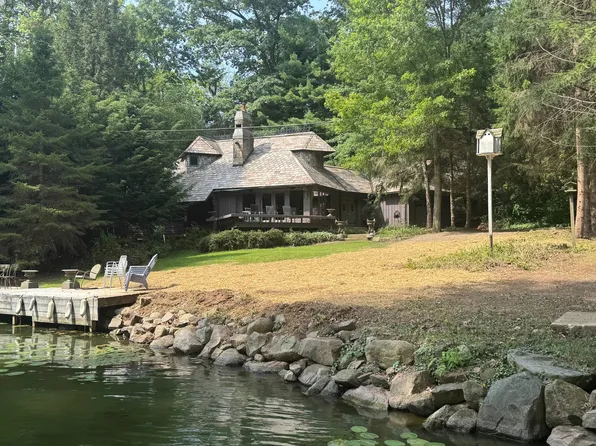 2440B Shadyside Rd, Findley Lake, NY 14736