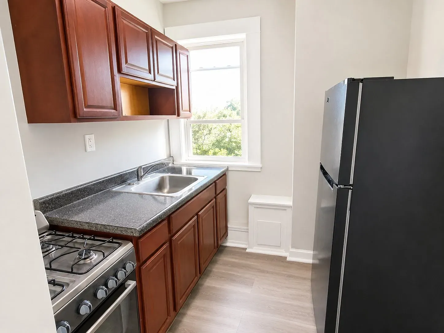 1 bed, $1,600 — Photo 4