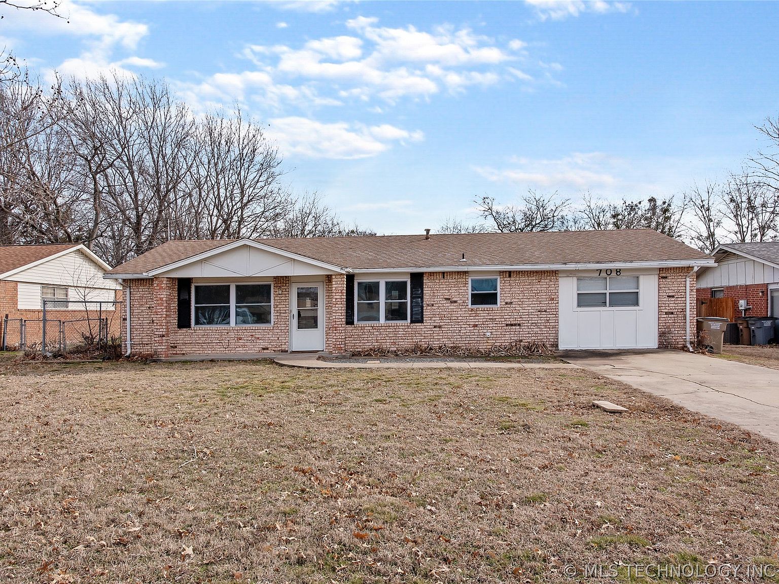 708 N Main St, Wagoner, OK 74467 Zillow