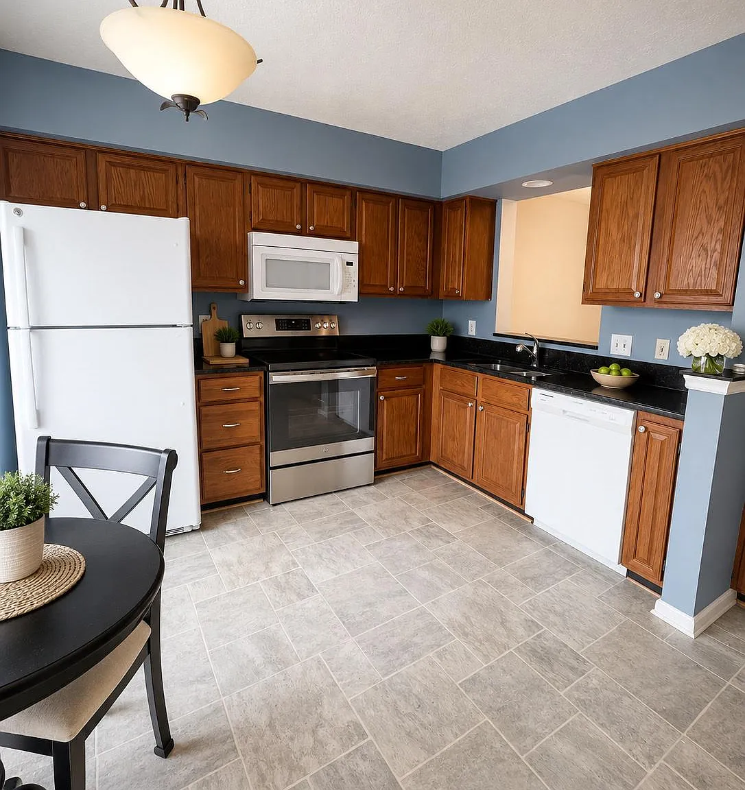 4 bed, 3.5 bath, 1320 sqft, $3,000 — Photo 4