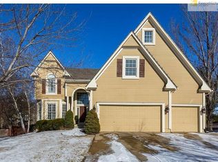 7902 W 129th Ter, Overland Park, KS 66213