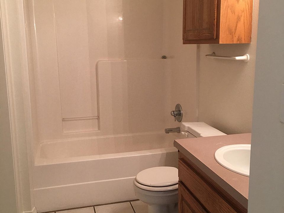 2nd image of 110 S Susan Ave