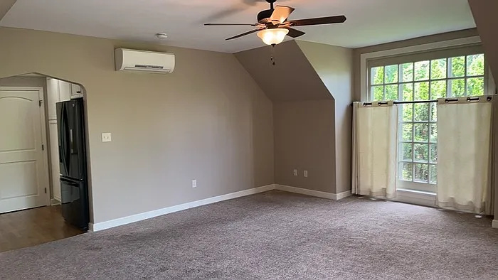 2400 Hillview Ave — Photo 16