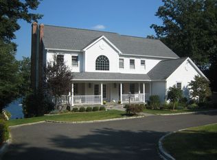 51 Knollcrest Rd, New Fairfield, CT 06812