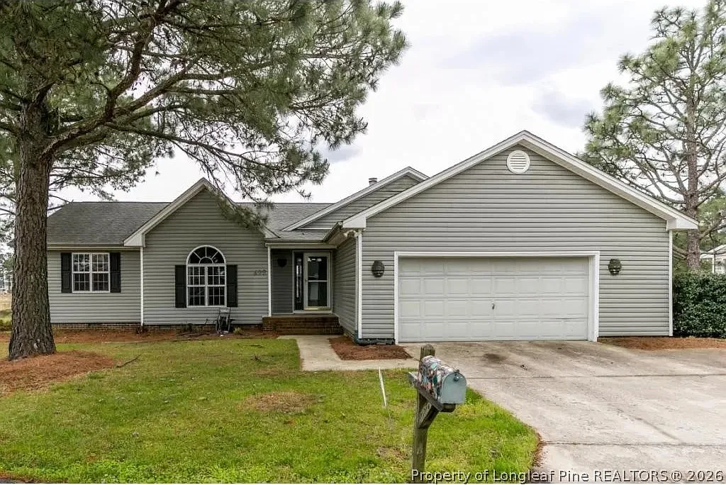 3 bed, 2.0 bath, 1532 sqft, $2,200 — Photo 1