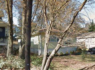 960 Hall Pl NW, Atlanta, GA 30318