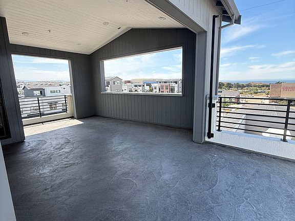 3rd image of 108 10th St #108