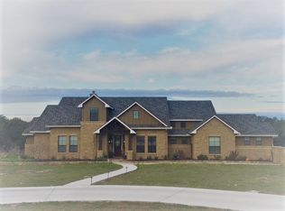 300 Running Brook Trl, Spicewood, TX 78669